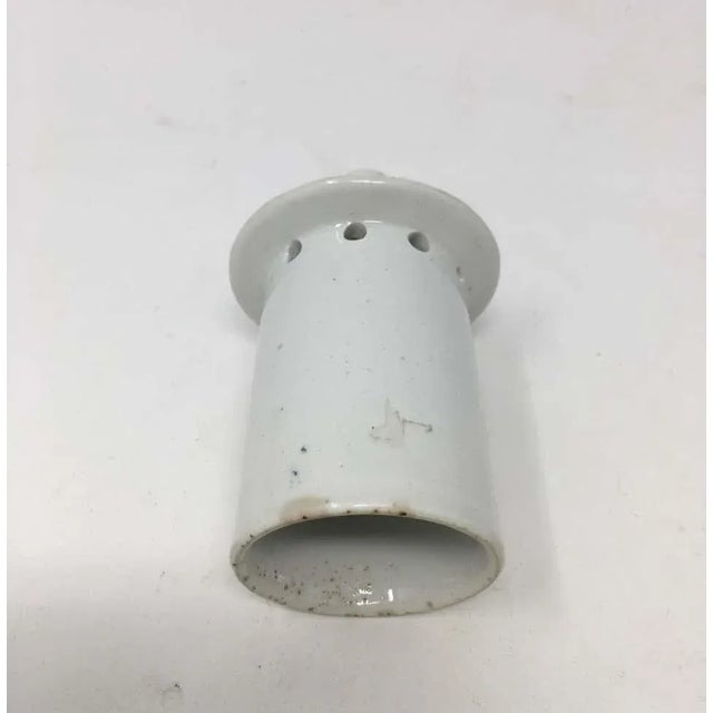 Antique English Roe's Rosebud Patent Transferware Pie Funnel For Sale - Image 6 of 10