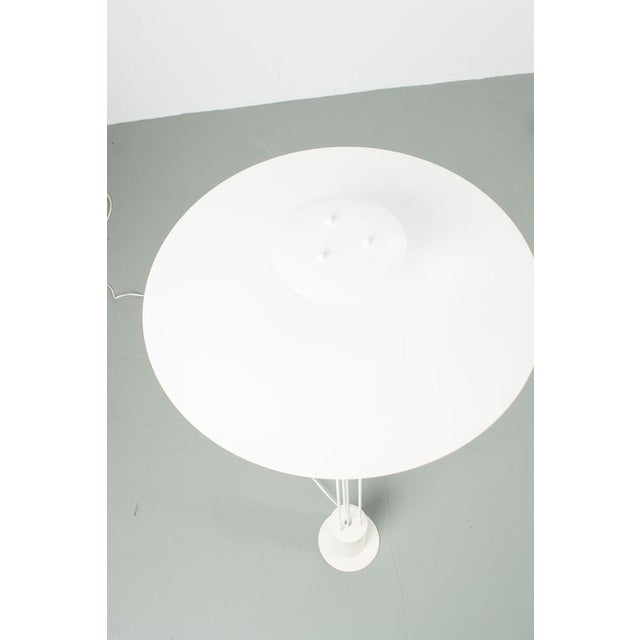 Frandsen floor lamp made in Denmark in the eighties. with a halogen lamp. In a good vintage condition. Measurements H. 135...