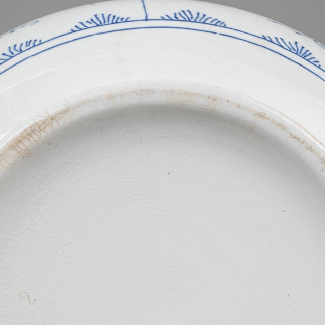 20th Century Belgian Special Edition Porcelain Tureen With Lid For Sale - Image 14 of 18