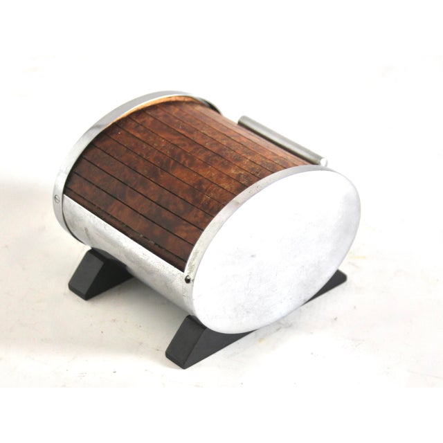 Carl Auböck Art Deco Cylindrical Chrome-Plated Cigarette Dispenser attributed to Carl Auböck, 1930s For Sale - Image 4 of 9