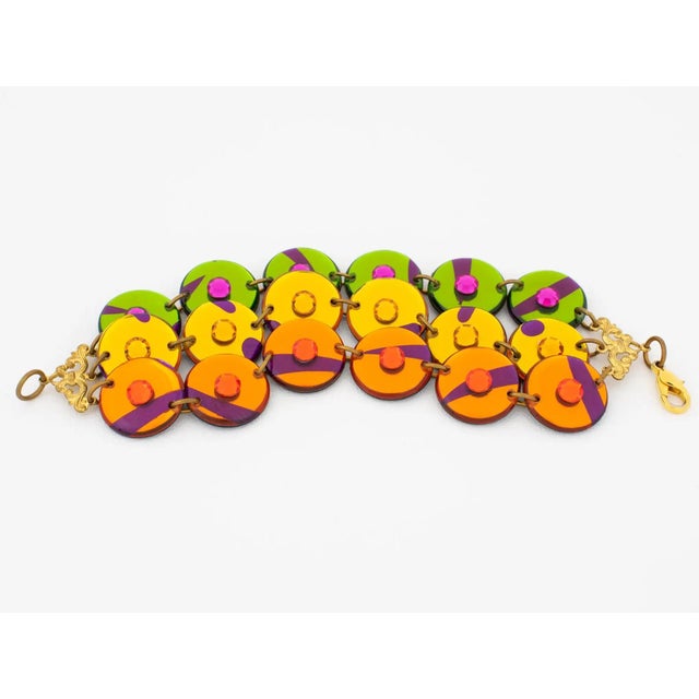 Multicolor Jeweled Lucite Geometric Link Bracelet For Sale In Atlanta - Image 6 of 8