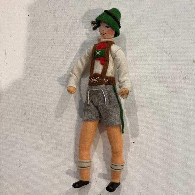 1940s 1940's Baps Dolls Bavarian Family Figures in Traditional Dress For Sale - Image 5 of 8