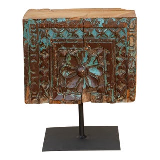 Small Rosette Antique Beam Sculpture For Sale