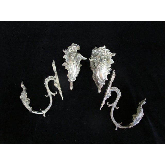 Rococo Italian Gilt Brass Rococo Style Ornate Flower Curtain Hooks Tieback Set of 4 For Sale - Image 3 of 16