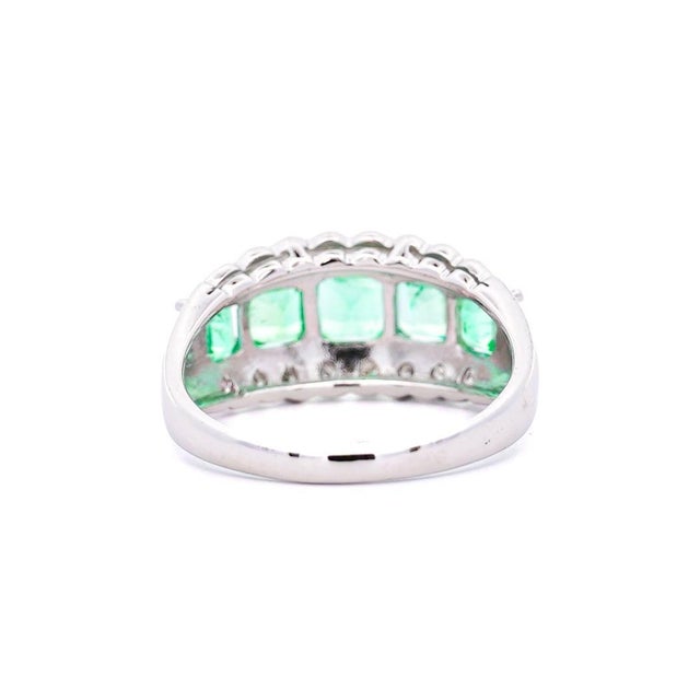 2000 - 2009 1.5 Carat Emerald and Diamond 5-Stone Band Ring in Platinum Size 6.25 For Sale - Image 5 of 6