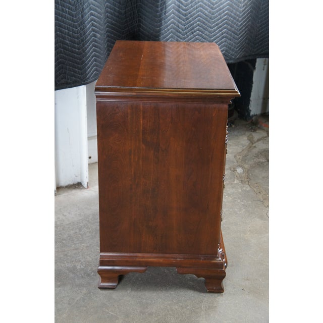 Vintage Harden Georgian Style Solid Cherry Goddard Block Front Chest of Drawers For Sale - Image 9 of 12