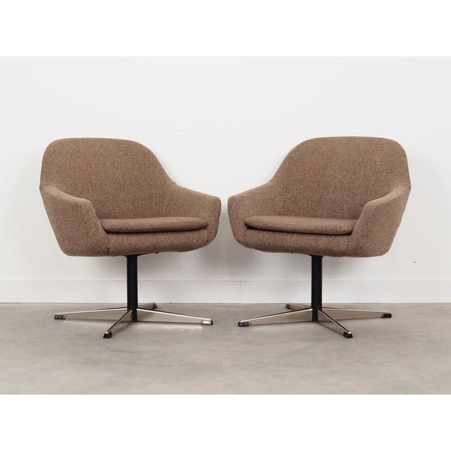 The armchair was made in the 1970s, Danish production. The structure was made of metal. The original upholstery has been...