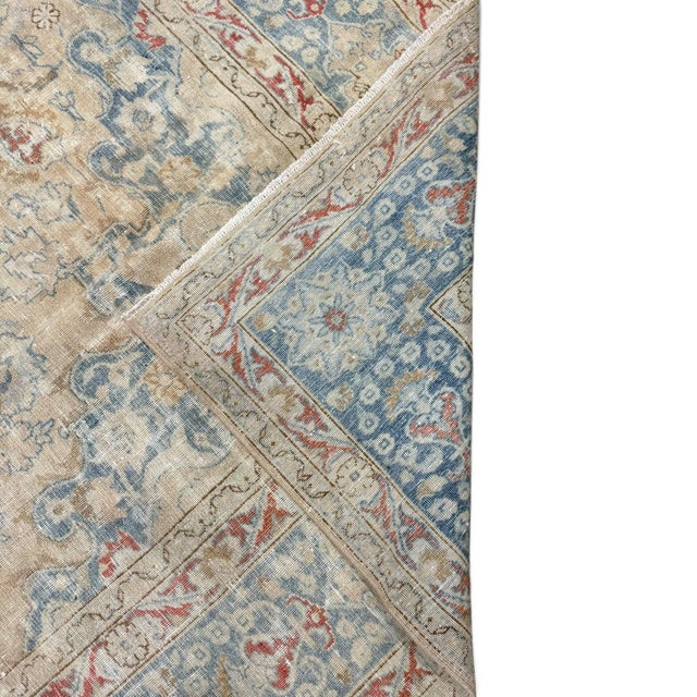 Persian Antique Meset Rug – Faded Ivory With Blue & Red Floral Motifs For Sale - Image 3 of 5