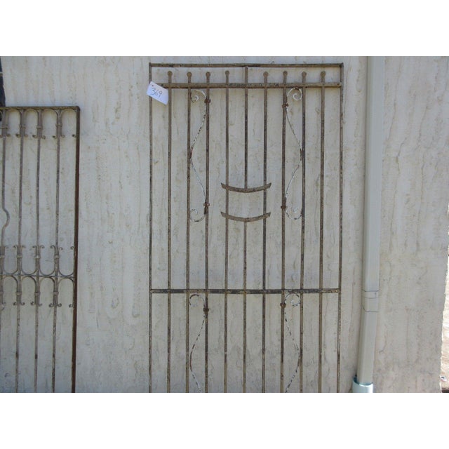 1900 - 1909 Antique Victorian Iron Gate For Sale - Image 5 of 7