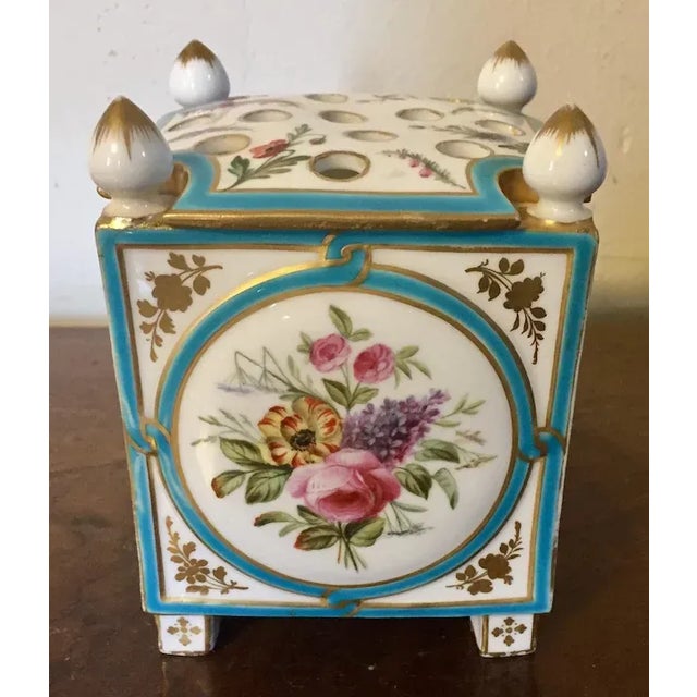 1860 Antique English Minton Porcelain Bough Pot Vase Decorated with Exotic Birds For Sale In New York - Image 6 of 11