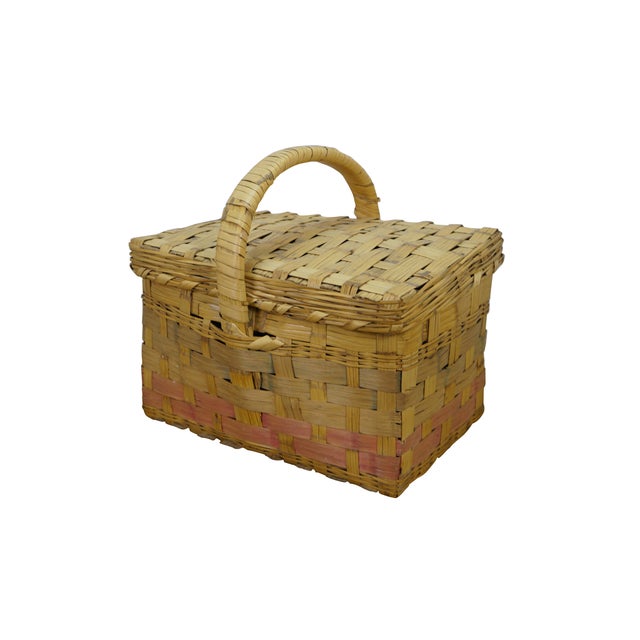Farmhouse Vintage Woven Wicker Rattan Country Farmhouse Lidded Storage Basket 14" For Sale - Image 3 of 14