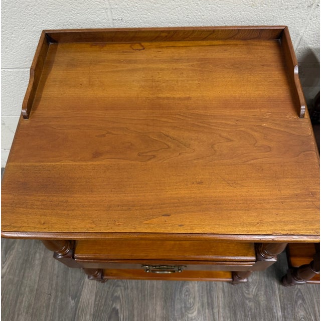 Pennsylvania House Vintage Pennsylvania House Colonial Style Hard Rock Maple Nightstands - Pair For Sale - Image 4 of 17