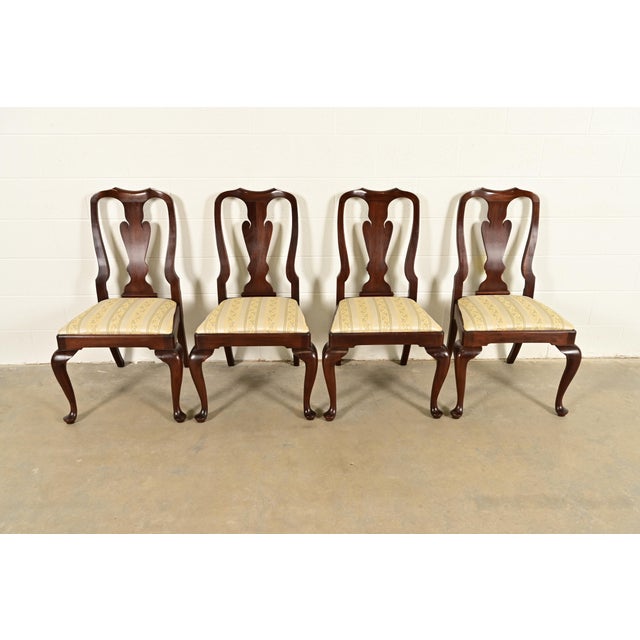 Henkel Harris Queen Anne Solid Mahogany Dining Chairs, Set of Four For Sale - Image 14 of 14