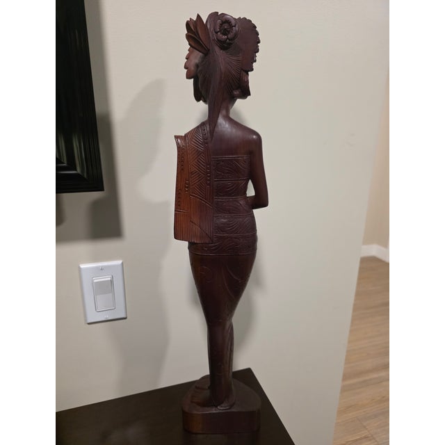 Art Deco Vintage Mid-Century Balinese Modernist Mother and Daughter Statue Set – 2-Piece Suar Wood Collection For Sale - Image 3 of 12