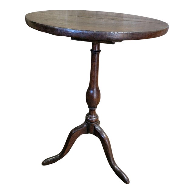An Early 19th Century Oak Utilitarian Tri-Pod Table For Sale