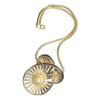 Marcel Boucher Mid-Century Modern Openwork Pierced Ribs Radiating Atomic Sunburst Convertible Brooch Pendant For Sale
