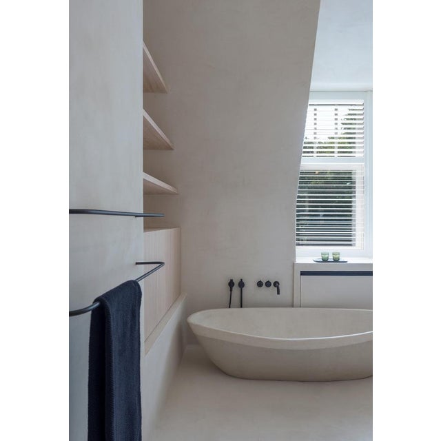 Contemporary Large High Clay Bathtub by Studio Loho For Sale - Image 3 of 15