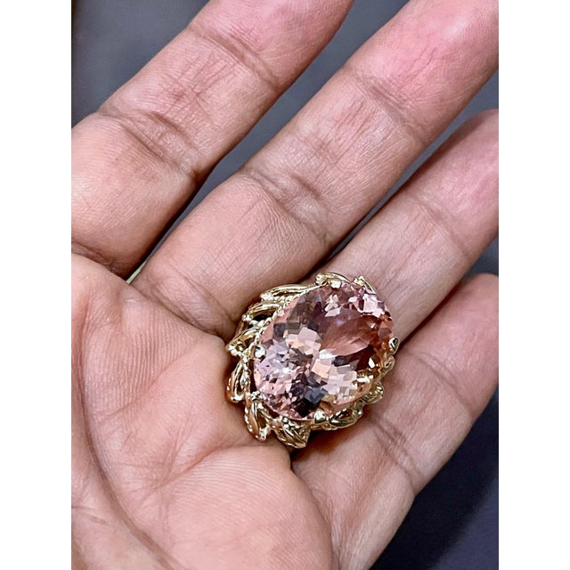 Pink 20 Carat Oval Shape Morganite Cocktail Ring 14 Karat Yellow Gold Estate For Sale - Image 8 of 18