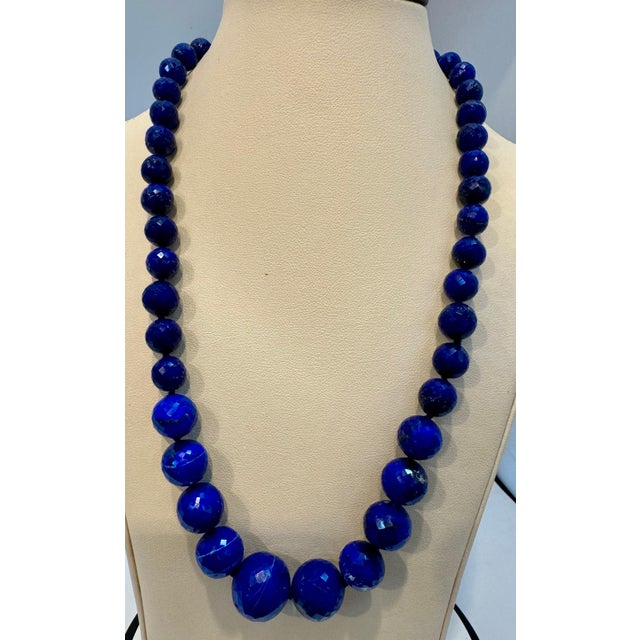 Metal Vintage Lapis Lazuli Single Strand Necklace with Diamond & 18 Karat Yellow Gold For Sale - Image 7 of 18