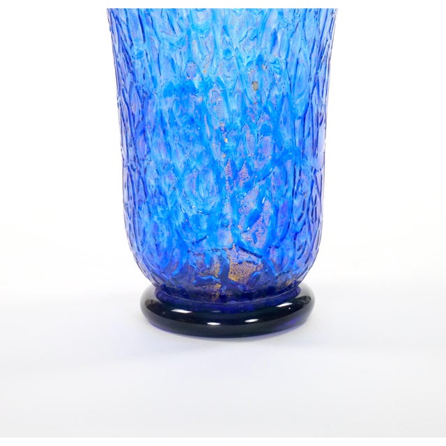 Murano Large Venetian Mouth Blown Gold Flecks Infused Design Decorated Vase For Sale - Image 4 of 12