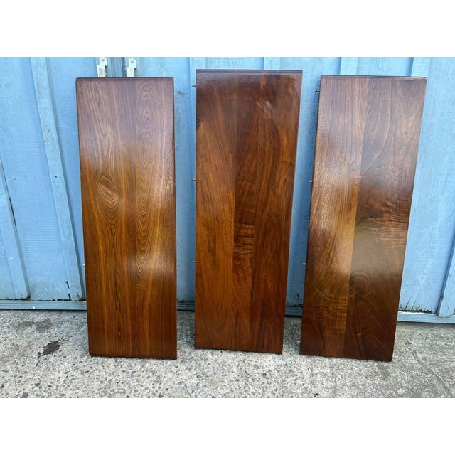 Early 20th Century Antique American Empire Style Solid Walnut and Burled Wood Round Dining Table With 3 Leaves For Sale - Image 5 of 11