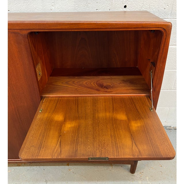 Danish Teak Mid-Century High-Boy Gentleman’s Wardrobe For Sale - Image 11 of 17