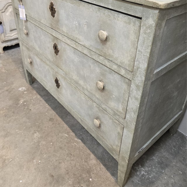 19th Century Italian Neoclassical Painted Commode With Old-World Finish For Sale - Image 12 of 14