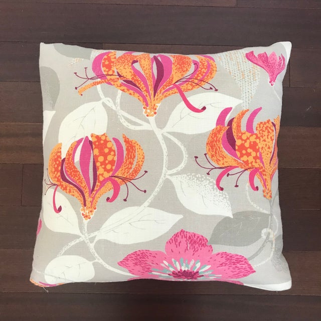 Great condition, hardly used decorator’s choice pillows with coral and pink flowers