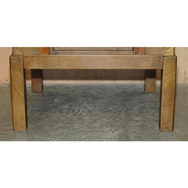 Brown Saddle Leather Suitcase or Trunk For Sale - Image 4 of 18