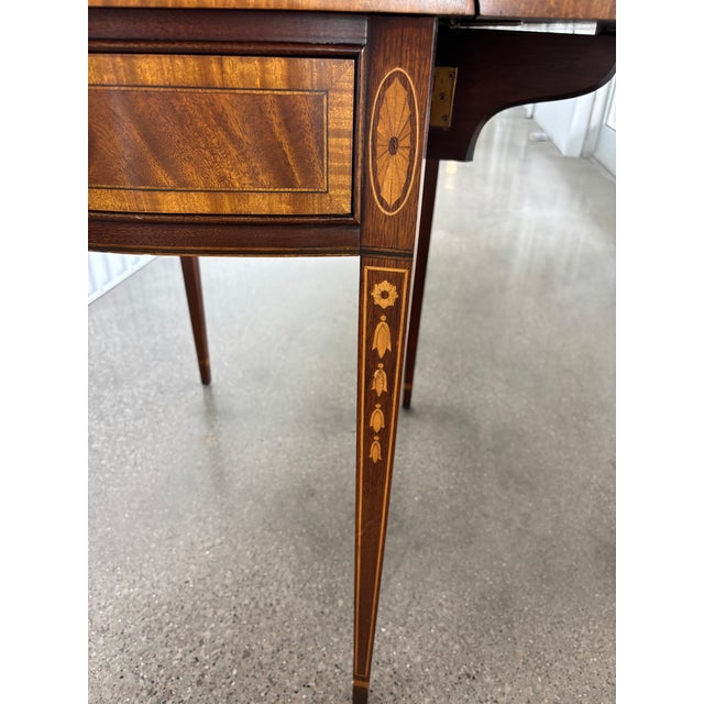 Wood 1980s Mahogany Hepplewhite Pembroke Table For Sale - Image 7 of 8