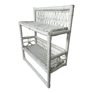 Vintage Coastal White Wicker Double Wall Shelf Towel Bar For Sale