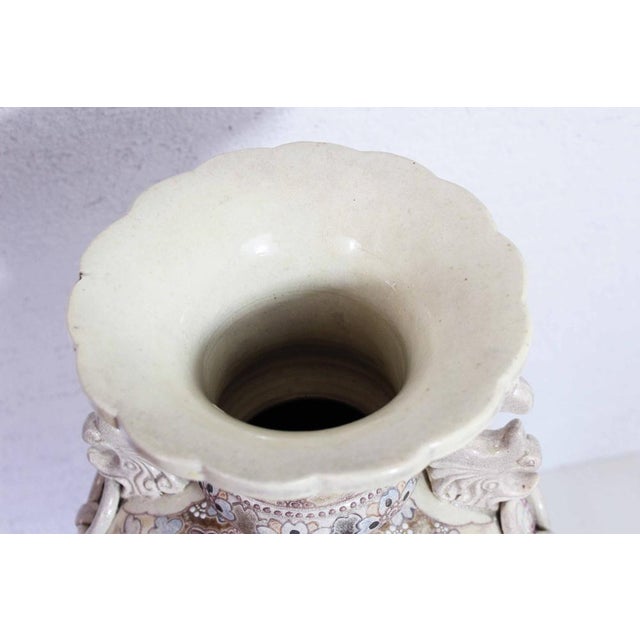 Beige Japanese Vase Satsuma, 1930s For Sale - Image 8 of 14