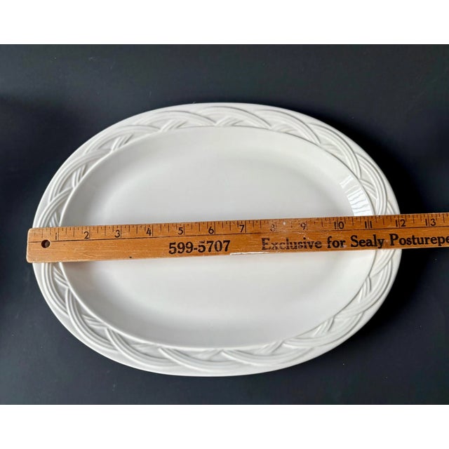 Ceramic Vintage Pfaltzgraff Acadia White Oval Platter – Stoneware Serving Dish With Woven Rim, Off-White For Sale - Image 7 of 7