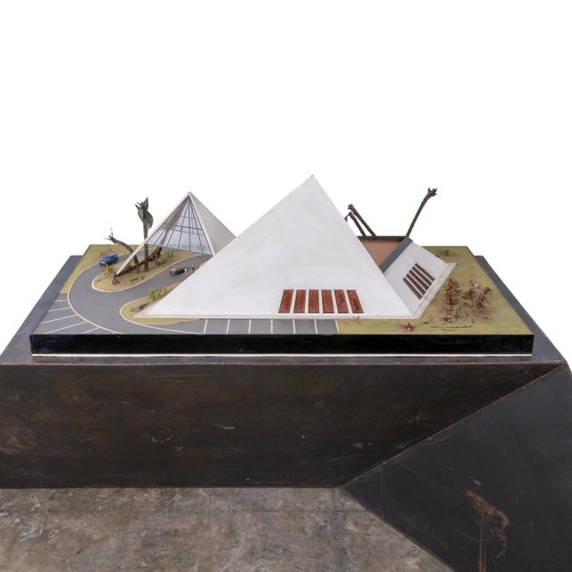 White John Bucci Restaurant and Nightclub Model For Sale - Image 8 of 10