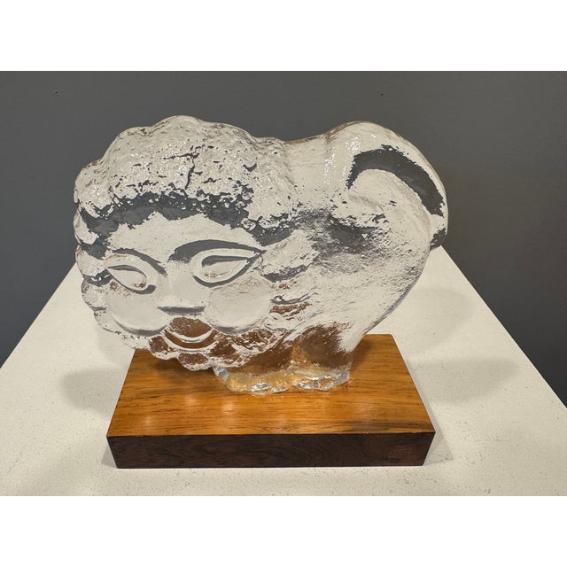 Vintage Glass Lion by Lars Hellsten, 1960 For Sale - Image 4 of 6