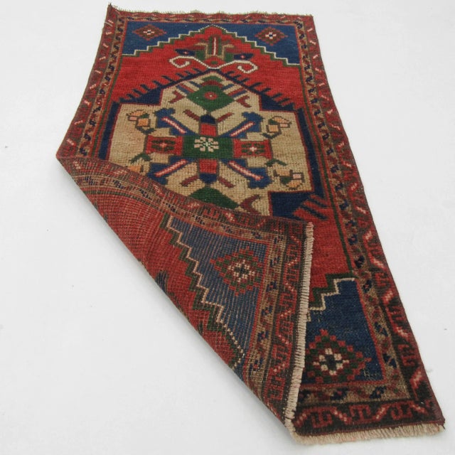 Mid-Century Modern Vintage Mini Vintage Turkish Rug For Sale - Image 3 of 4