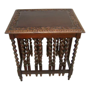 Early 20th Century Set of 5 Oak Nesting Tables