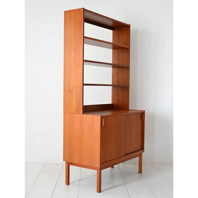 Scandinavian Bookcase in Teak by B. Fridhagen for Bodafors, 1960s For Sale - Image 3 of 10