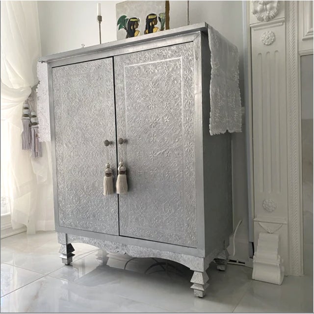 Wood Dove Gray Satin Key Tassel With Platinum Velvet and Gimp Details For Sale - Image 7 of 15