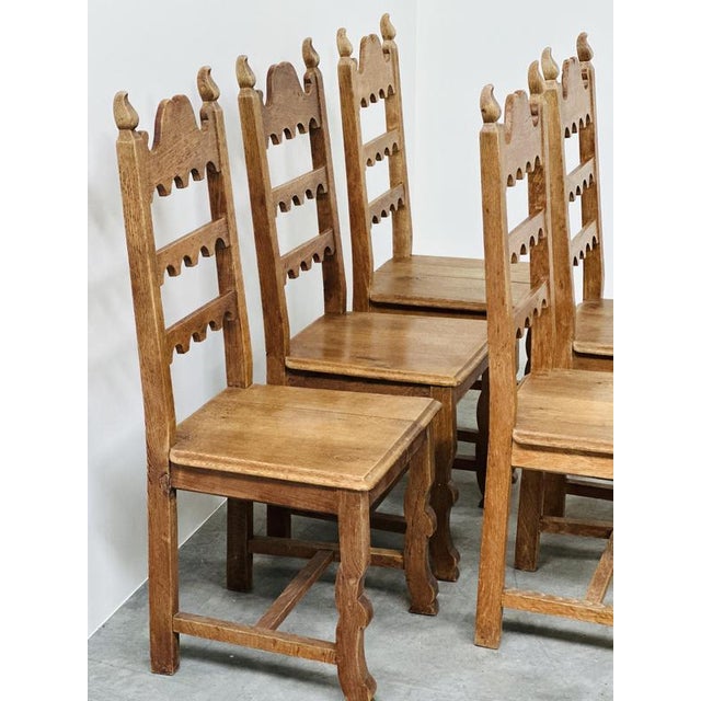 Height: 110 cm / 43.3 in Width: 48 cm / 18.9 in Depth: 46 cm / 18.1 in A highly decorative set of six vintage solid oak...
