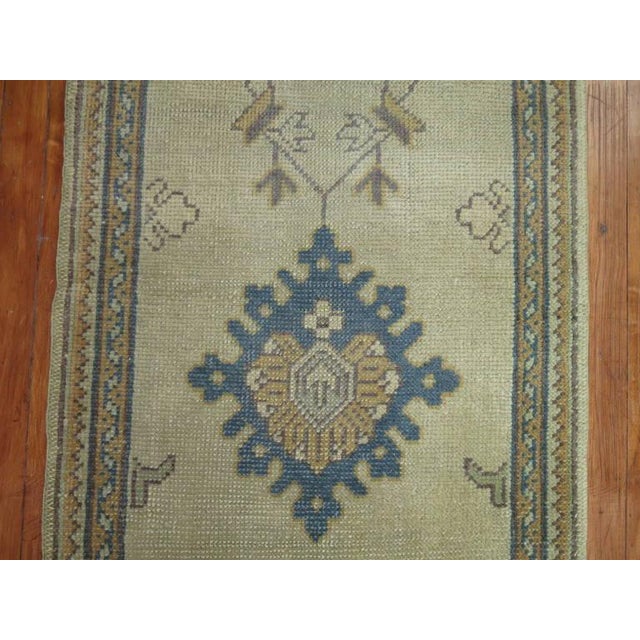 Early 20th Century Antique Zabihi Collection Ivory Field Long Oushak Runner - 2'3" x 22'4" For Sale In New York - Image 6 of 6