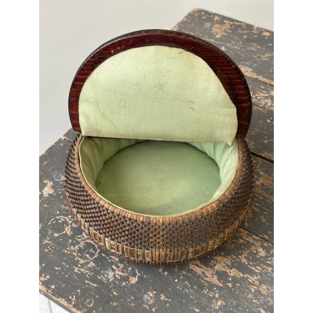 Antique Folk Art Ash + Crate Basket Mi'kmaq / Passamaquoddy Made Sewing Box, Circa Early 20th Century For Sale - Image 11 of 16