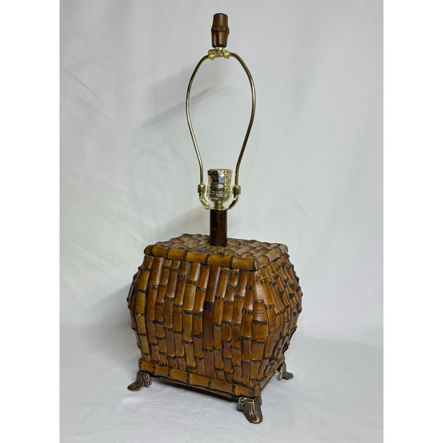 Mid 20th Century Asian Chinoiserie Split Bamboo Table Lamp Brass Feet For Sale In Phoenix - Image 6 of 11