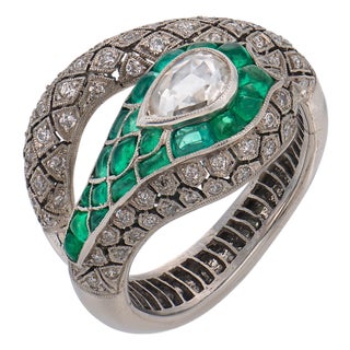 Vintage Diamond Emerald Platinum Snake Ring, Size 7 For Sale