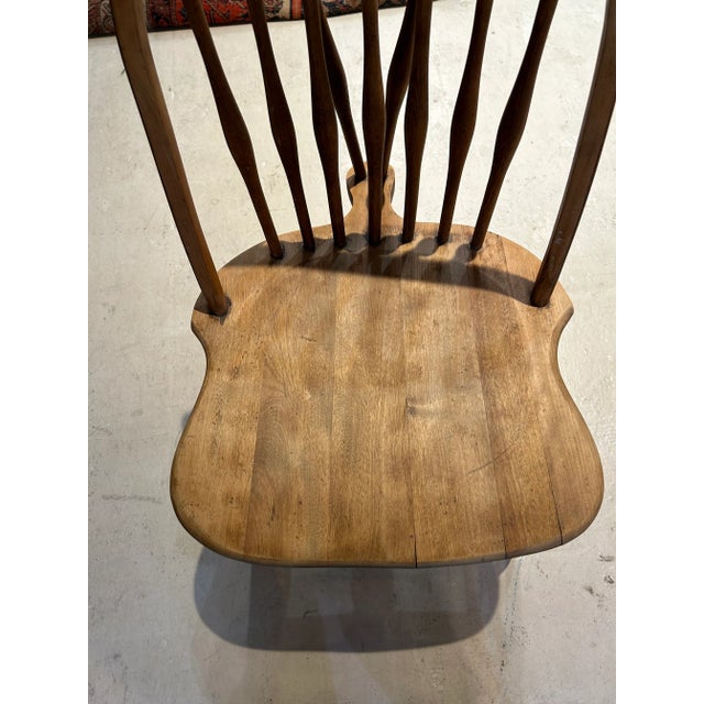 Wood 1970s American Arts and Crafts Oak Fiddleback Windsor Chair For Sale - Image 7 of 9