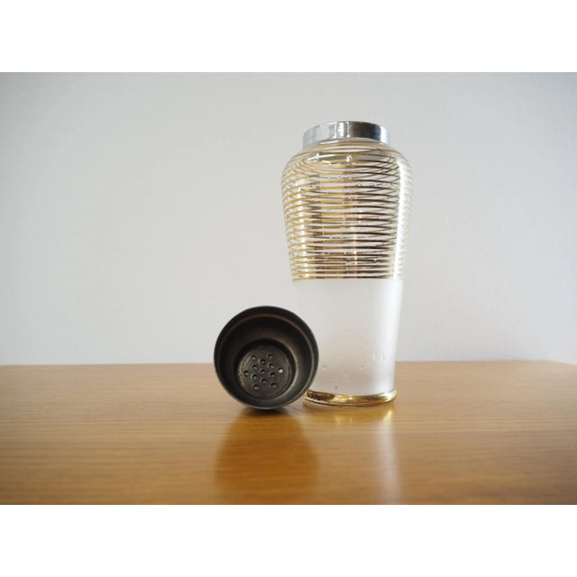 1960s Mid-Century Glass Cocktail Shaker, Czechoslovakia, 1960s For Sale - Image 5 of 6