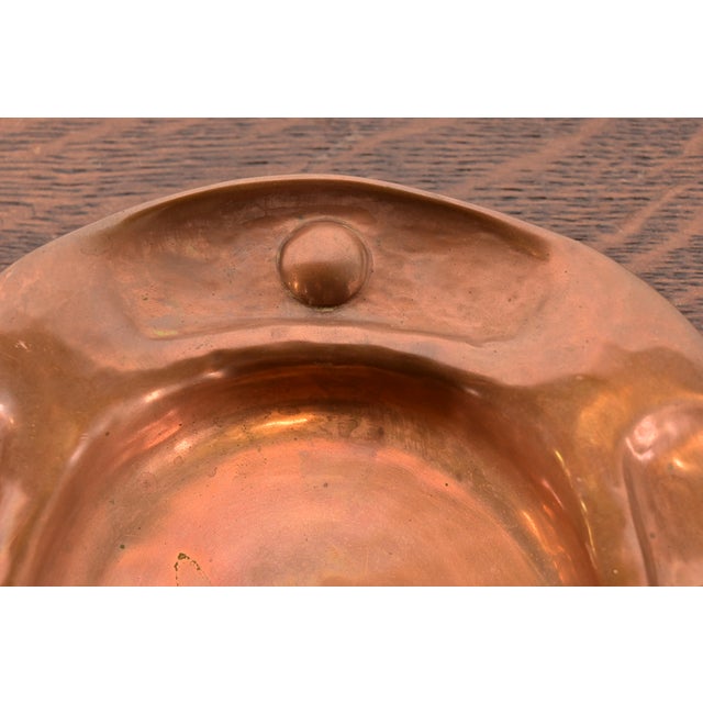 Gustav Stickley Signed Hammered Copper Ashtray or Catchall, Circa 1910 For Sale In South Bend - Image 6 of 10