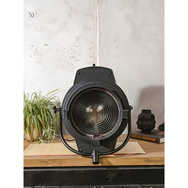 Large Hollywood Film Spotlight from Bardwell & McAlister, 1940s For Sale - Image 14 of 18