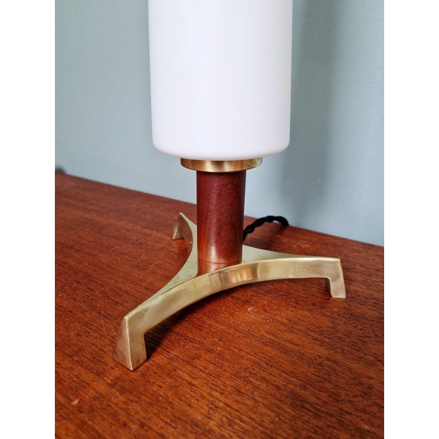 Mid-Century Modern Scandinavian Tripod Table Lamp in Brass, Teak and White Satin Opaline Glass, 1960 For Sale - Image 3 of 15
