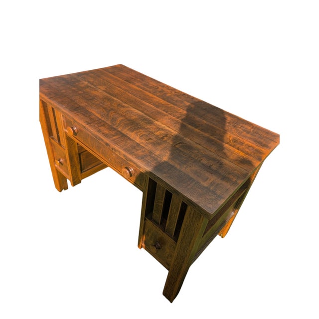 Antique Mission Style Quartersawn Oak Desk | Arts & Crafts Era Kneehole Library Writing Table For Sale - Image 10 of 17